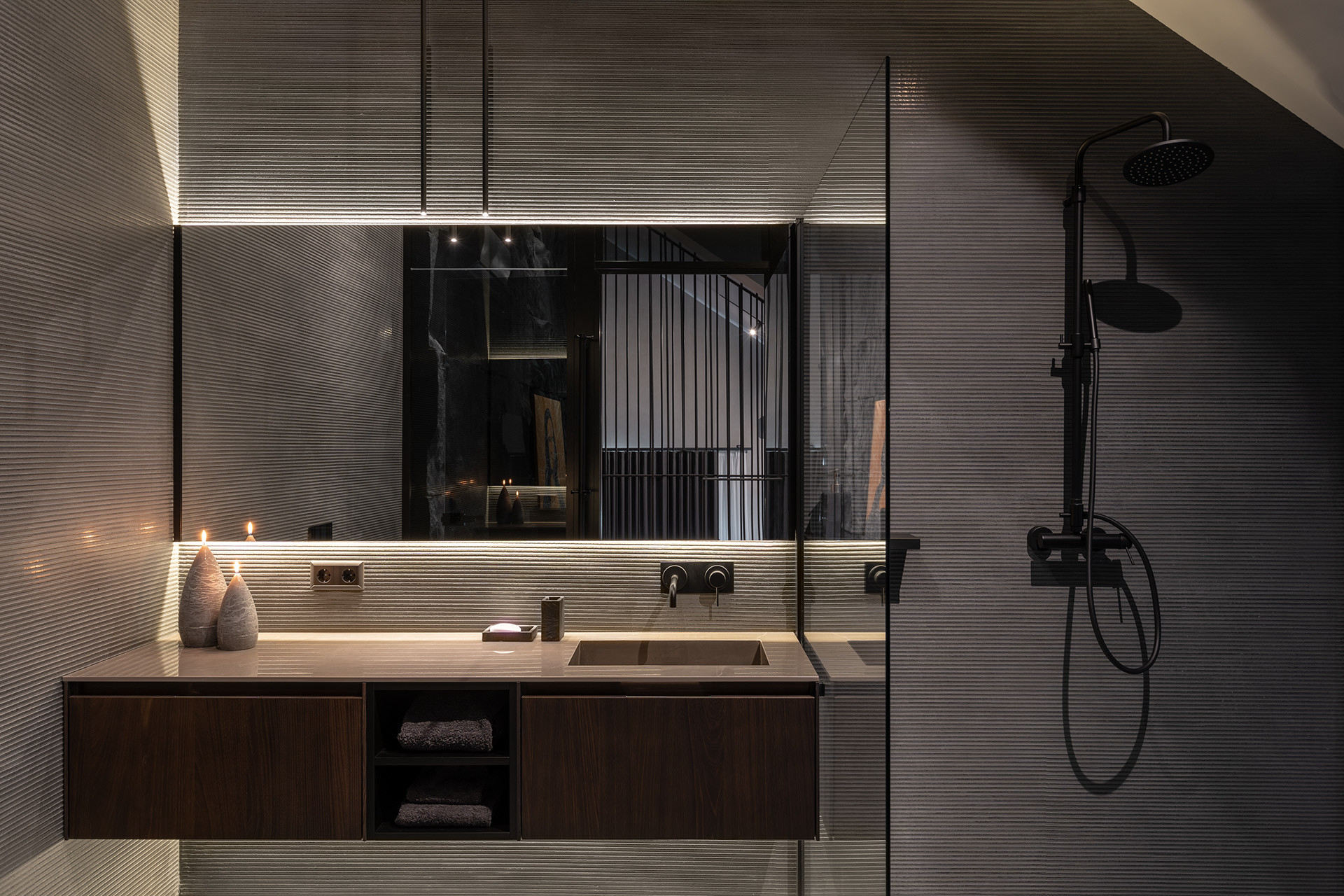 Bathroom Shelves Ideas